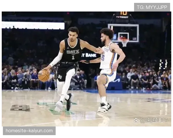 马刺三后卫进攻体系搭配文班亚马，内线施压成进攻核心引擎